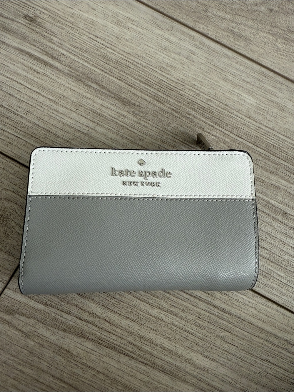 Kate Spade Madison Medium Compact Bifold Wallet Gray and White